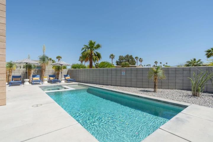 Chic Luxurious Desert Home- Private Pool Hot Tub Palm Springs Exterior photo