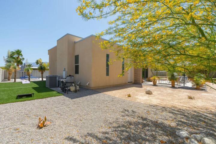 Chic Luxurious Desert Home- Private Pool Hot Tub Palm Springs Exterior photo